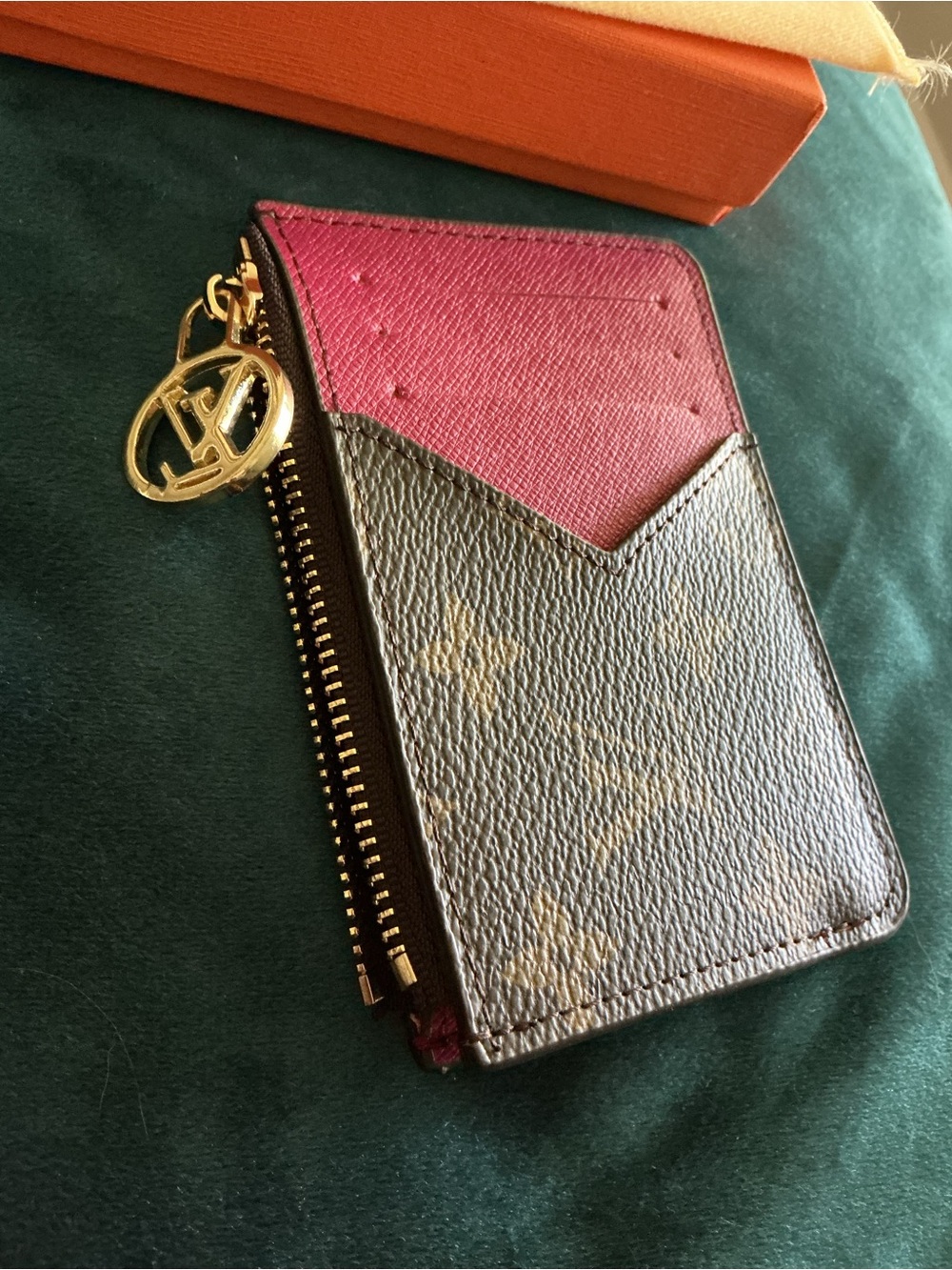 ๐ Designer Inspired Monogram Card Holder & Zip Wallet ๐ - Picture 3 of 6